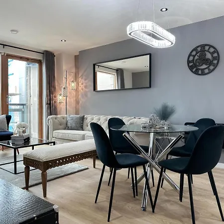 Penthouse * Лідс